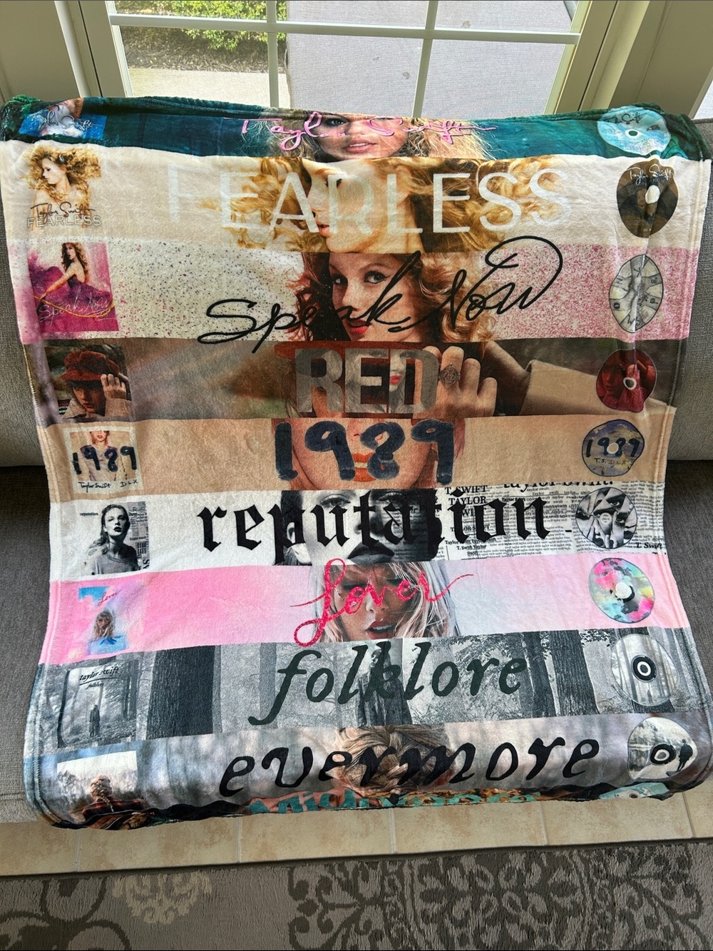 Taylor Swift Multialbum Graphic Throw Blanket - 40” x 50”
